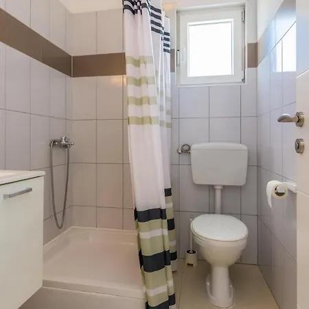 아파트 One-bedroom In