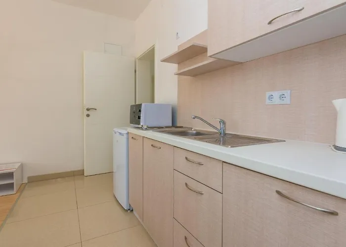 One-Bedroom Apartment In Vir Appartement Vir